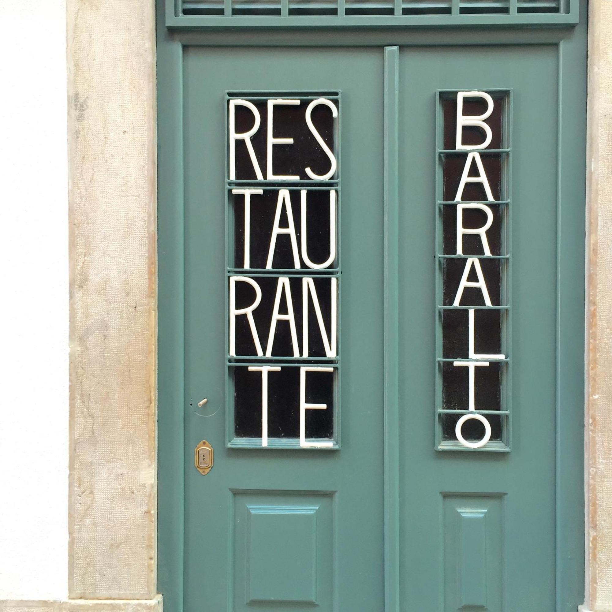 Bairro Alto Studio Apartments - By Lu Holidays Lisbon Exterior photo